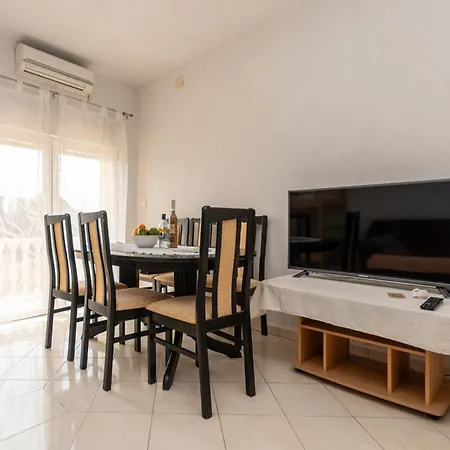 Gardelin In Apartmán